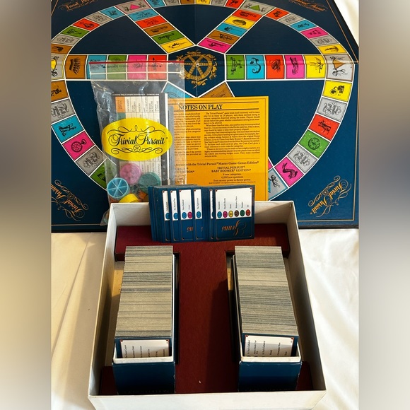 VINTAGE set of Trivial Pursuit game and expansion packs - Picture 2 of 12